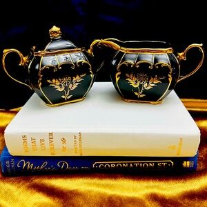 Vintage Rare Sadler Black Cube Creamer and Sugar bowl, England, Gold accents.